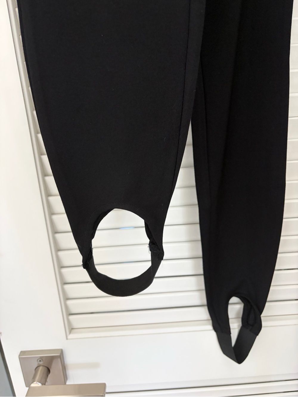 SKIMS Black High-Waist Stirrup Leggings - Picture 3 of 8